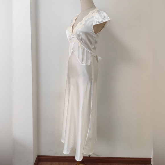 Dôen Coraline Dress in Salt - Last One!! - Picture 6 of 12